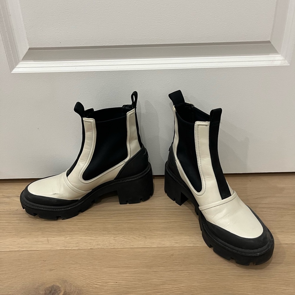 Tory Burch Cream and Black Chelsea Lug Ankle Boots - Picture 2 of 6